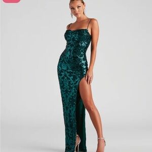 Sparkle green Windsor prom dress used once